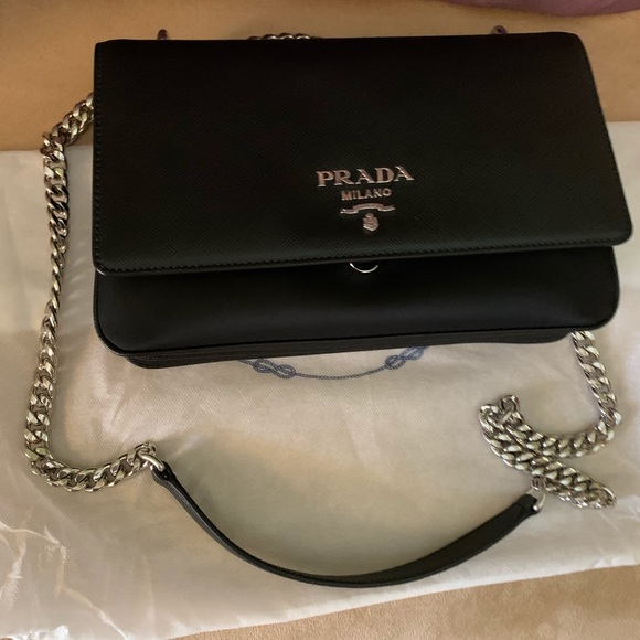 Prada Crossbody Black - Picture 5 of 9